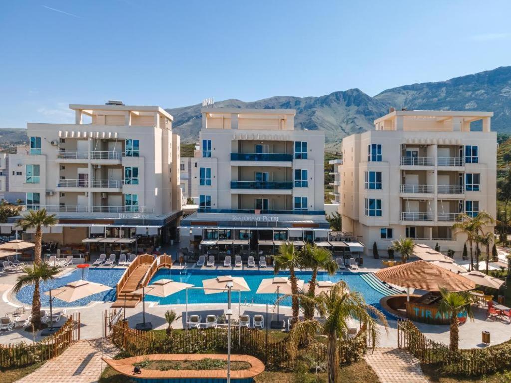 Apartment At Konan's Vlore